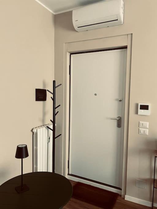 Apartment Nuovissimo Monolocale Con Cucina E Terrazzo Mailand
