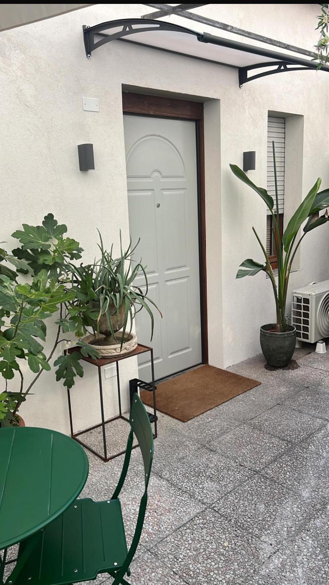 Apartment Nuovissimo Monolocale Con Cucina E Terrazzo Mailand